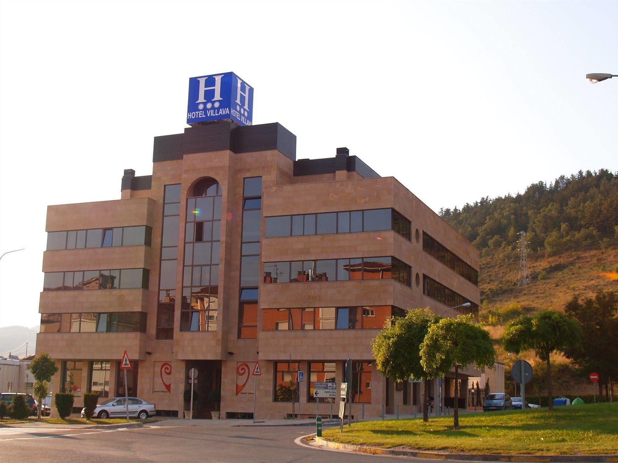 Hotel Pamplona Villava Bagian luar foto
